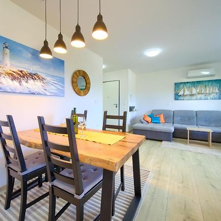 Apartments Nadica Deluxe Малинска Экстерьер фото